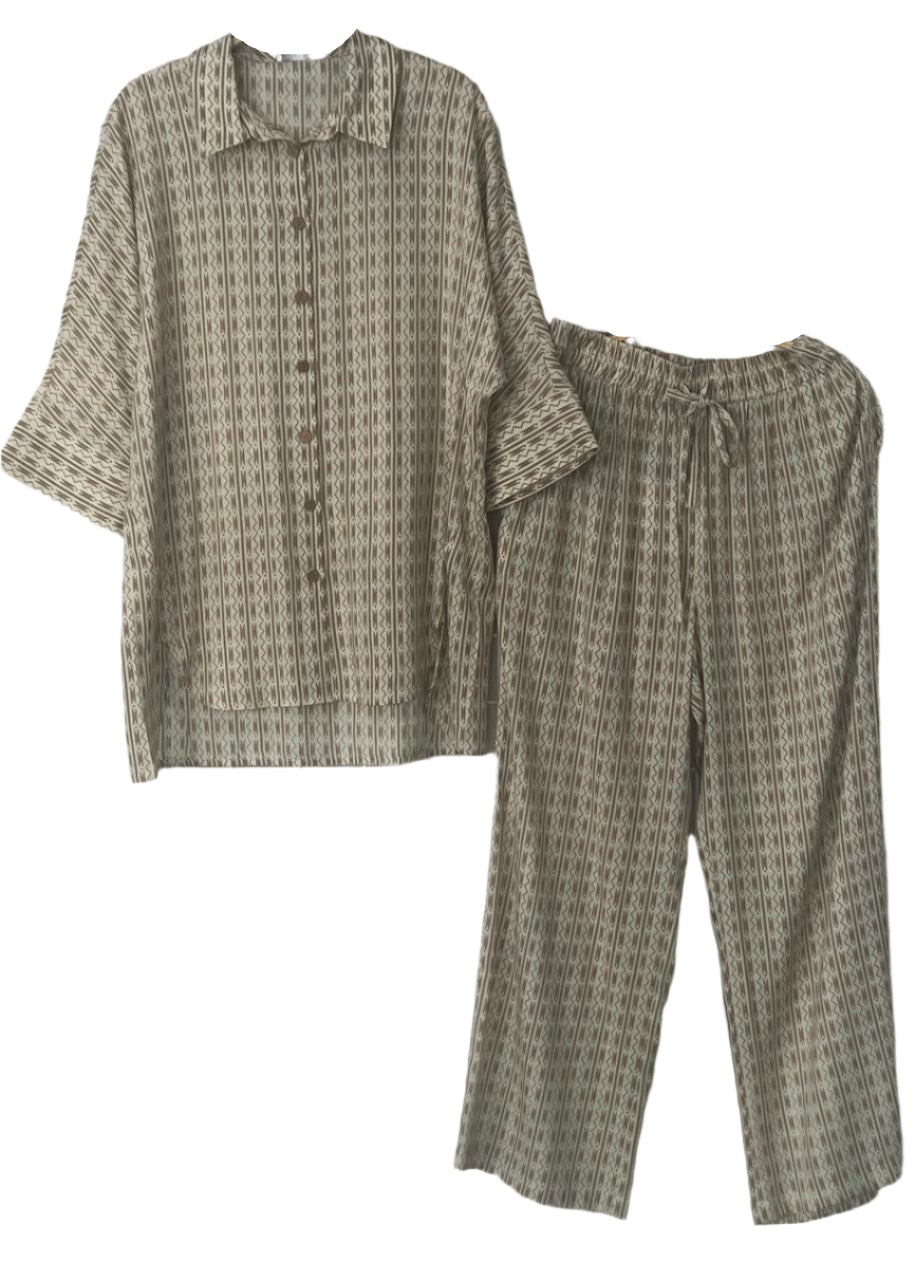 Co-ord Patterned shirt and pants