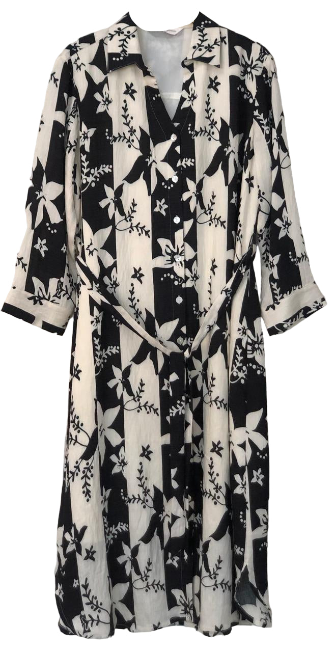 Black and white floral patterned robe