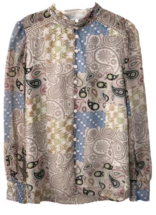 Long-sleeve shirt with a patchwork pattern of paisleys