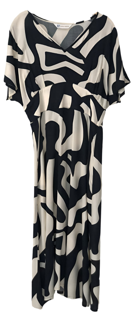 Black and white abstract patterned dress